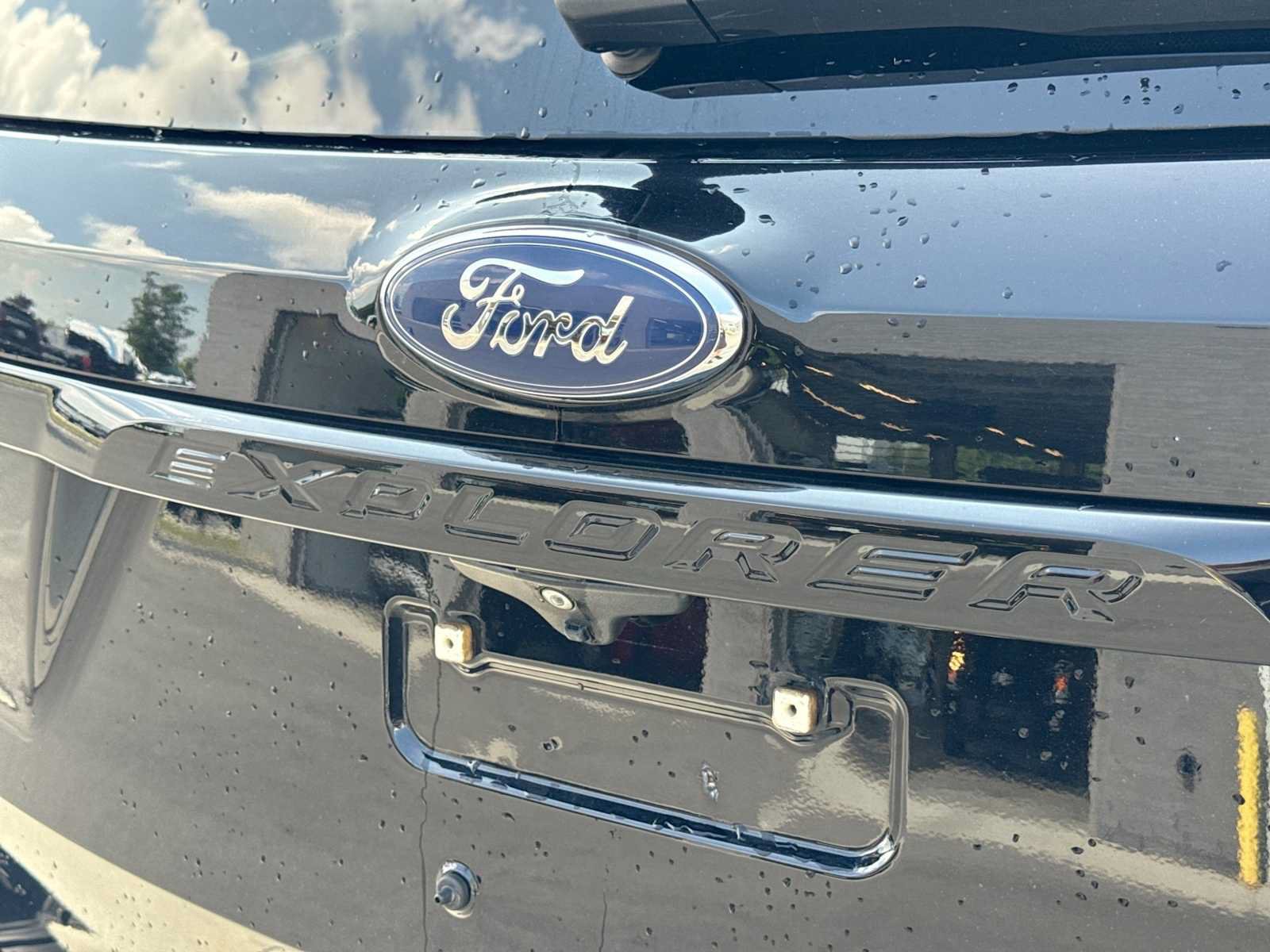 Used 2018 Ford Explorer Sport AWD/4WD image 12