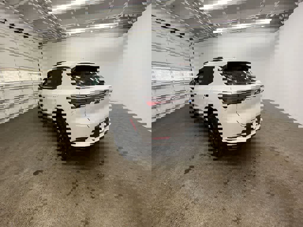 Used 2024 Chevrolet Equinox EV RS image 4