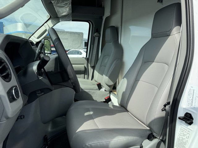 New 2025 Ford E-450 and Econoline 450 Super Duty w/ Power Equipment Group RWD image 14