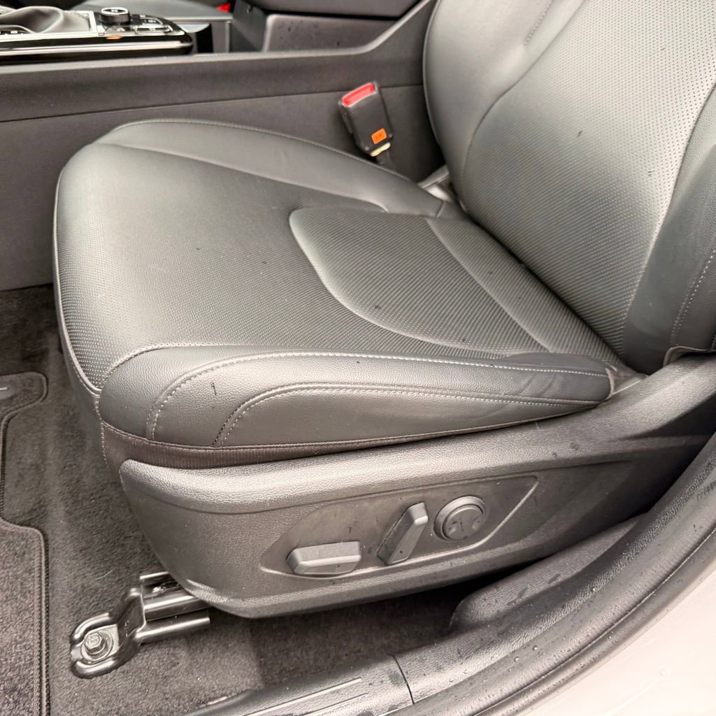 Used 2025 Kia Sportage EX image 26