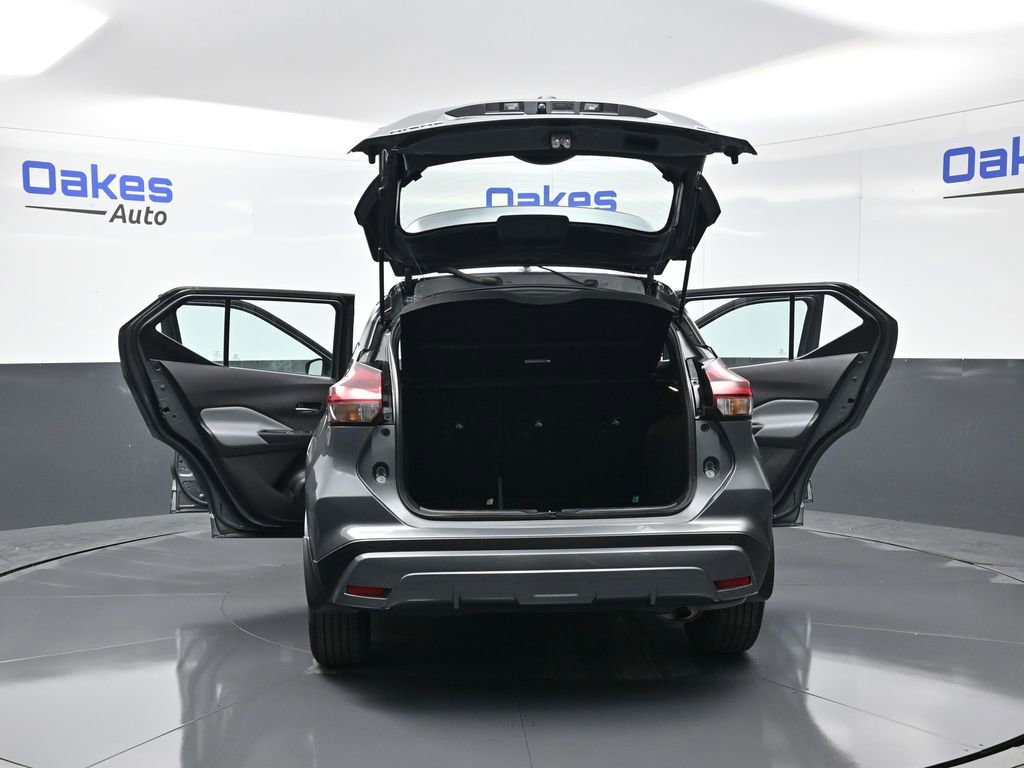 Used 2023 Nissan Kicks SR w/ SR Premium Package image 54
