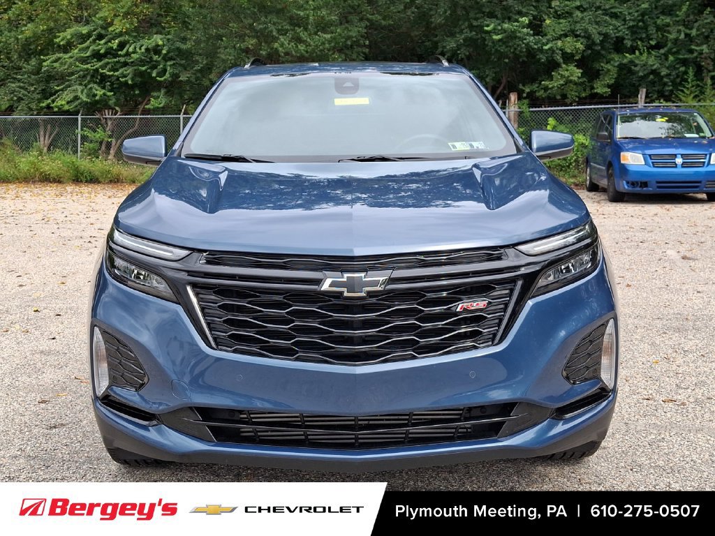 Used 2024 Chevrolet Equinox RS w/ LPO, Cargo Package AWD/4WD image 3