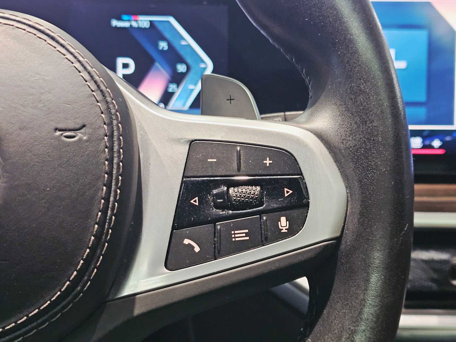 Used 2024 BMW X7 xDrive40i w/ M Sport Package image 12