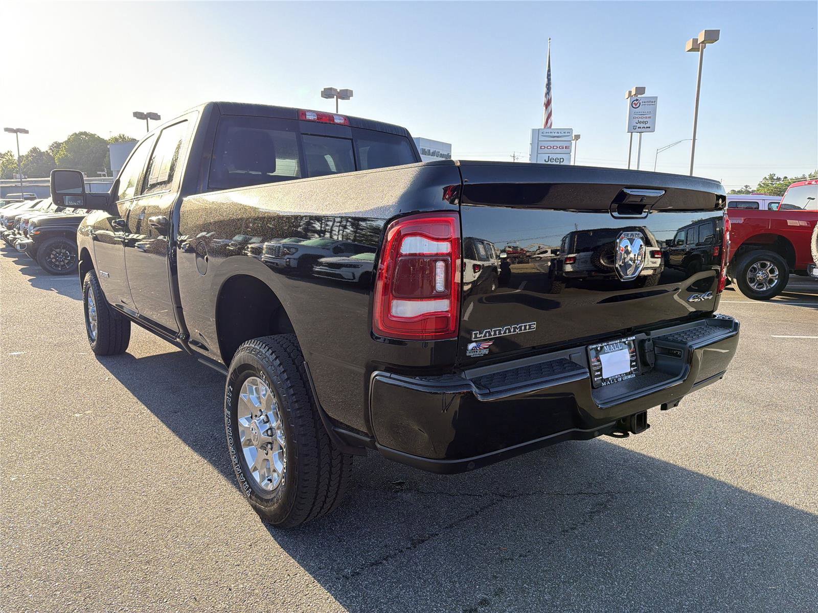 Used 2024 RAM 2500 Laramie w/ Safety Group AWD/4WD image 7