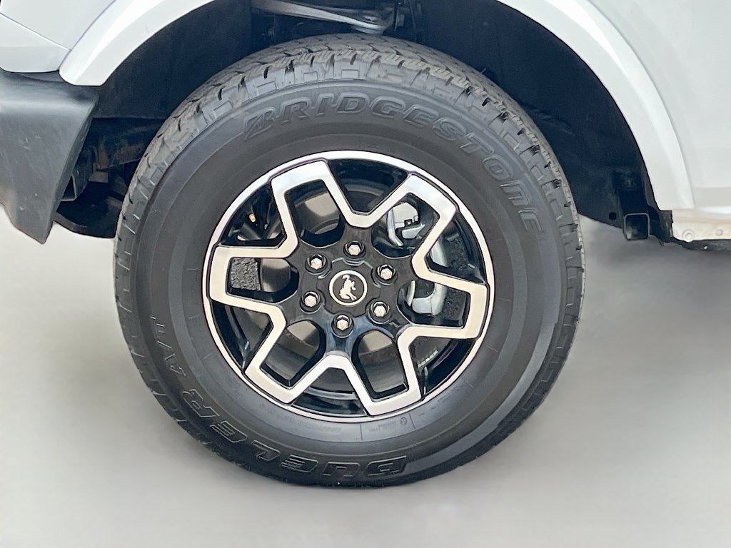 Used 2025 Ford Bronco Outer Banks AWD/4WD image 32