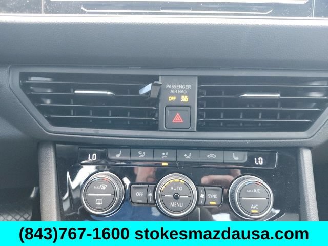 Used 2020 Volkswagen Jetta R-Line FWD image 35