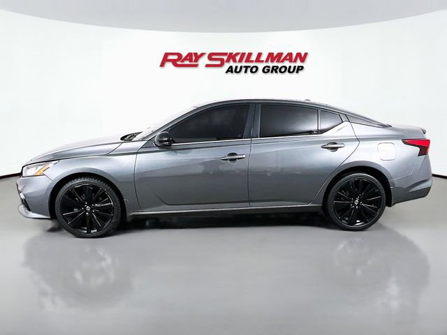 Used 2022 Nissan Altima 2.5 SR w/ Midnight Edition Package AWD/4WD image 4