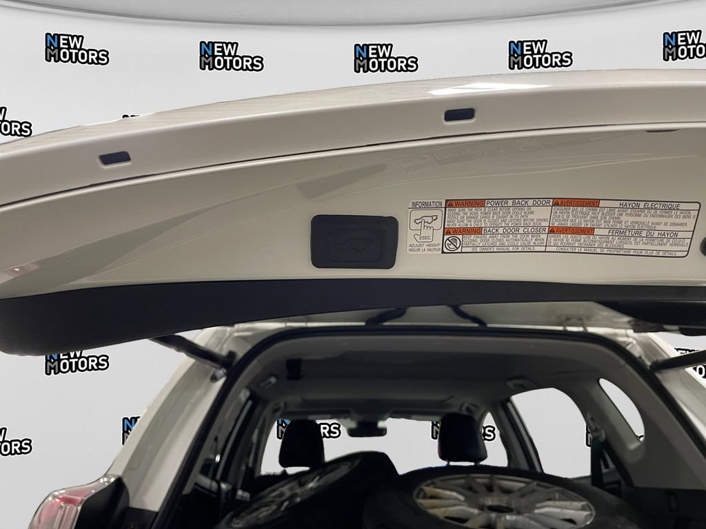 Used 2016 Toyota RAV4 Limited w/ Advanced Technology Package AWD/4WD image 16