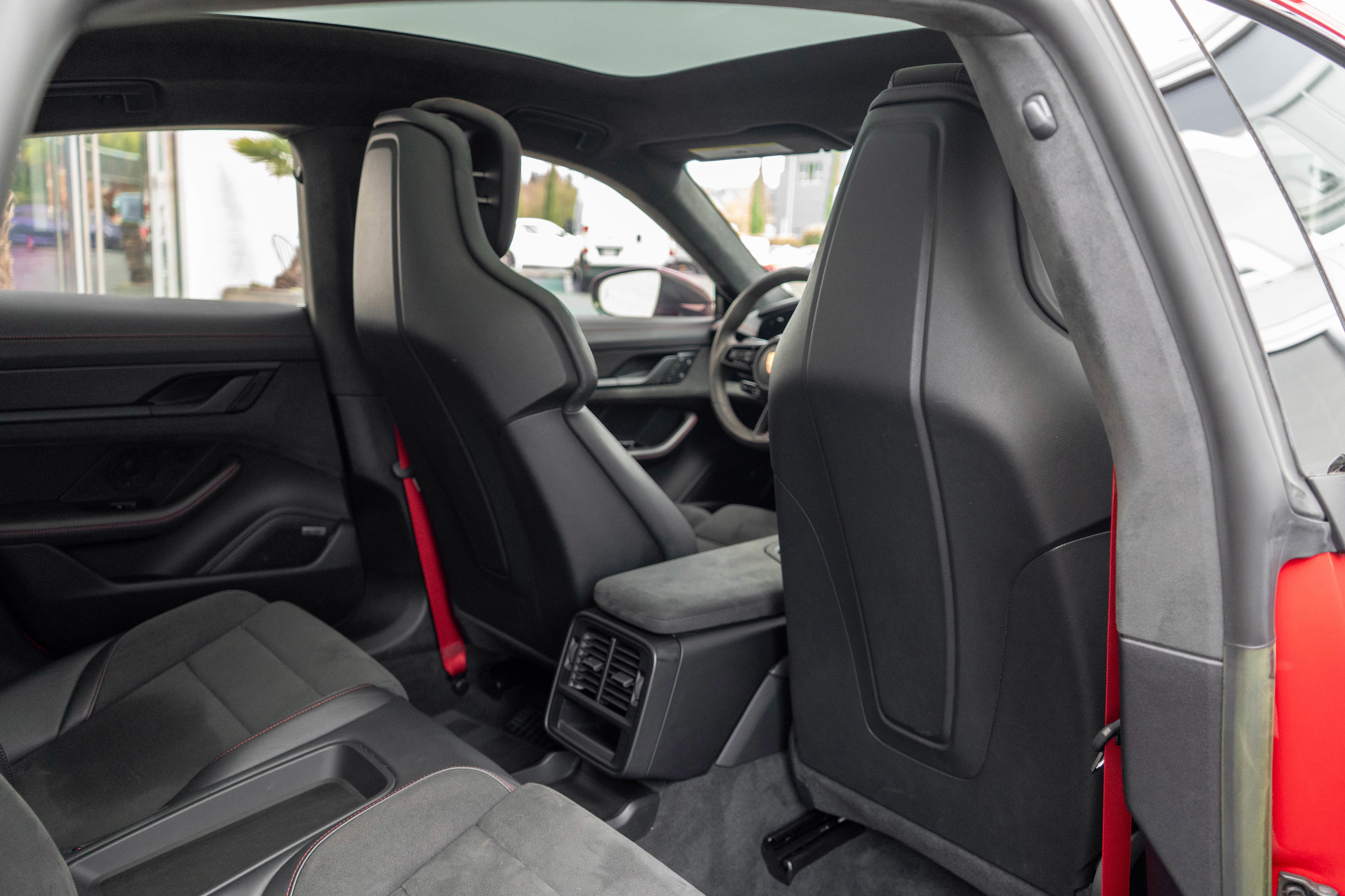 Used 2023 Porsche Taycan GTS image 40