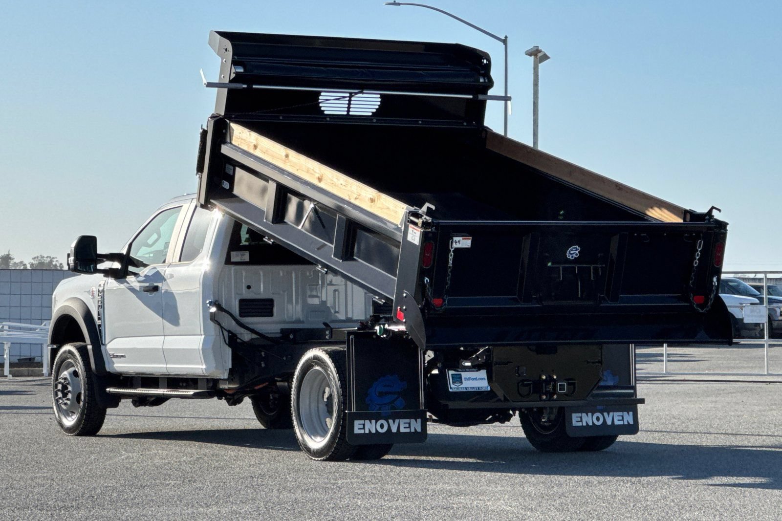 New 2025 Ford F550 4x4 SuperCab Super Duty image 6
