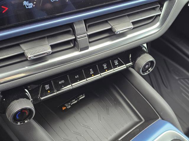 New 2026 Chevrolet Equinox EV LT AWD/4WD image 23