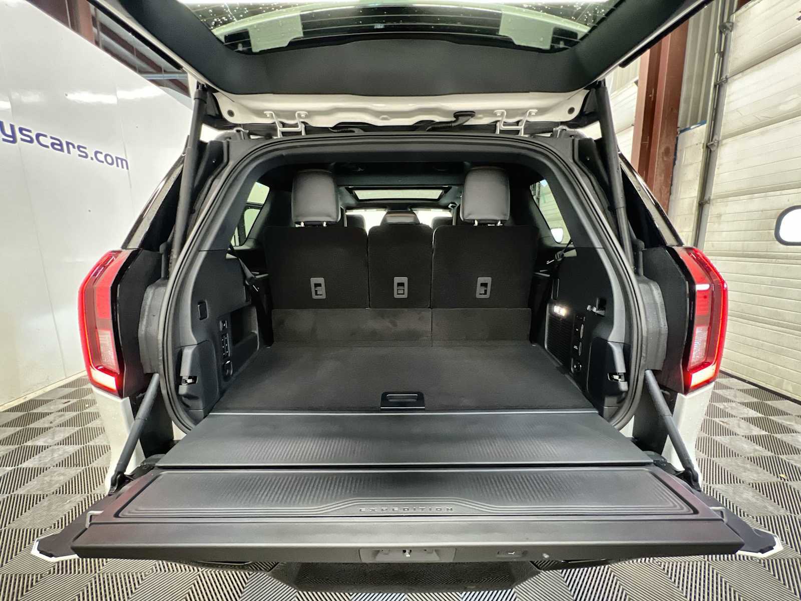 New 2025 Ford Expedition Tremor image 21