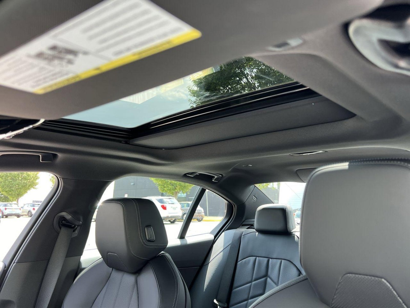 Certified 2025 BMW 530i xDrive w/ Premium Package image 21