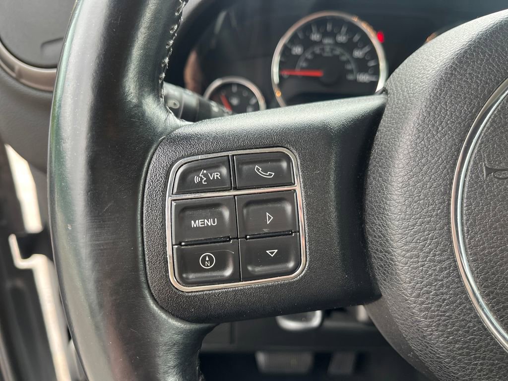 Used 2014 Jeep Wrangler Unlimited Sport w/ Connectivity Group AWD/4WD image 15