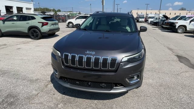 Used 2019 Jeep Cherokee Limited w/ Luxury Group AWD/4WD image 5