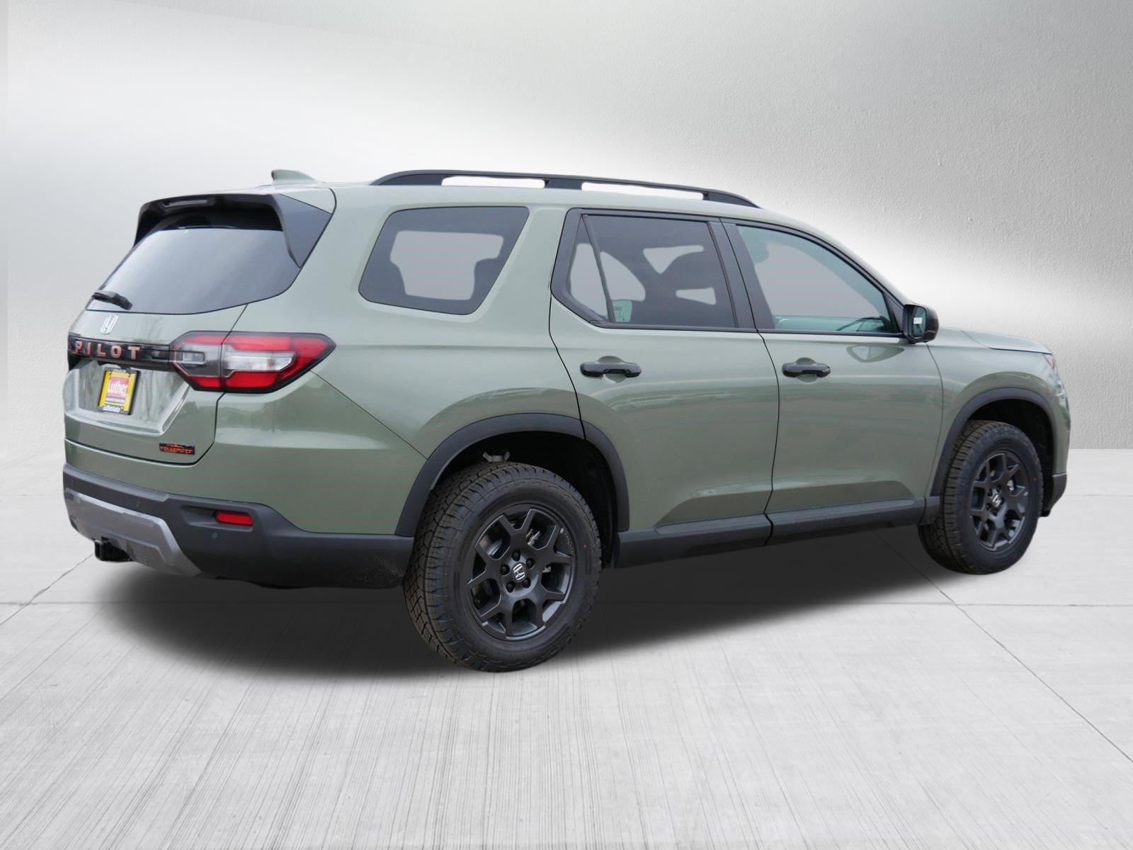New 2026 Honda Pilot TrailSport image 7