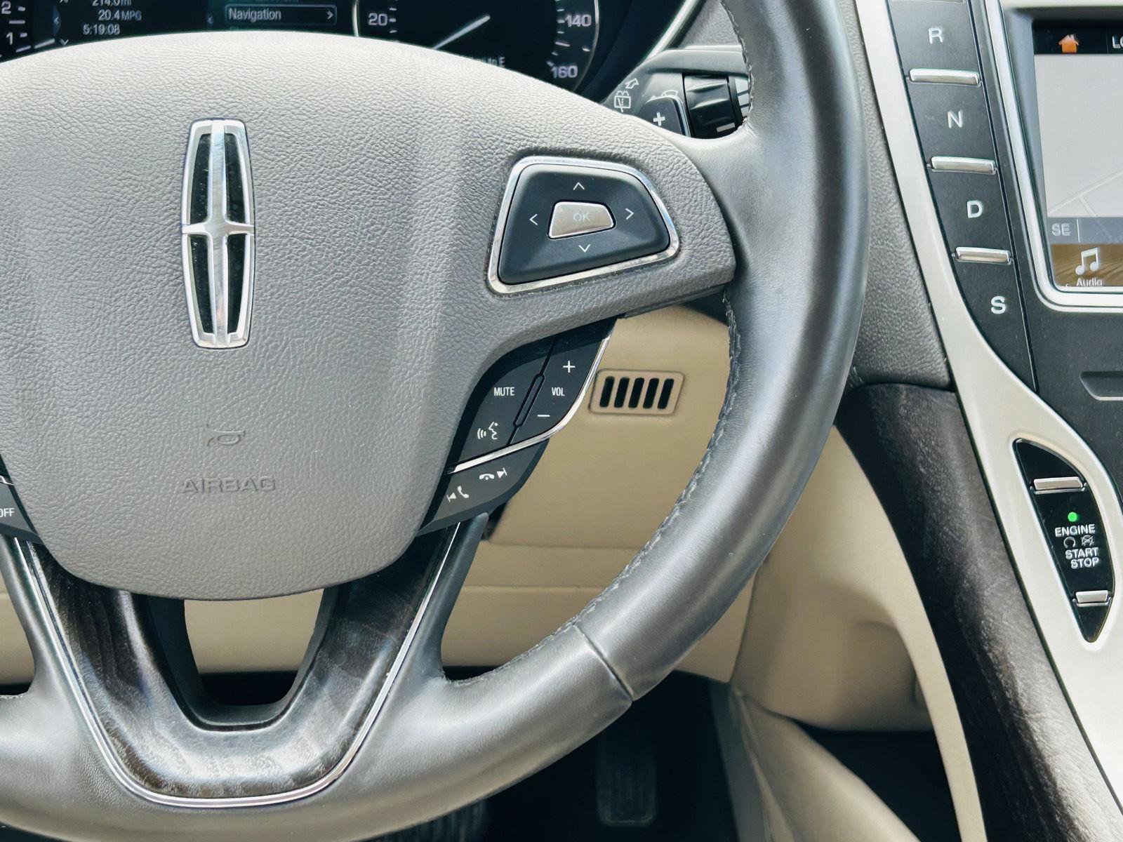Used 2018 Lincoln MKX Select w/ Select Plus Package image 20