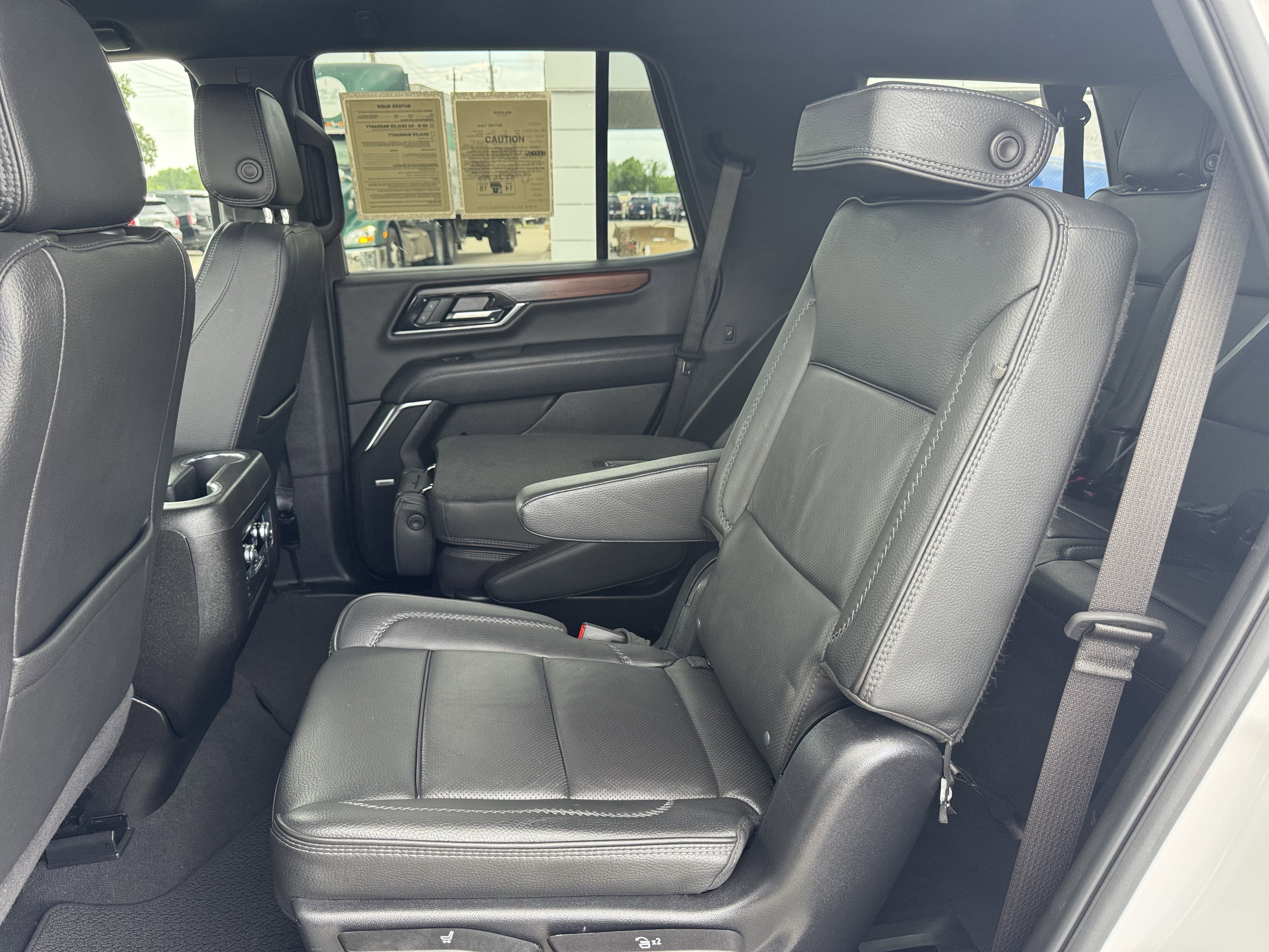 Used 2025 GMC Yukon Denali image 30