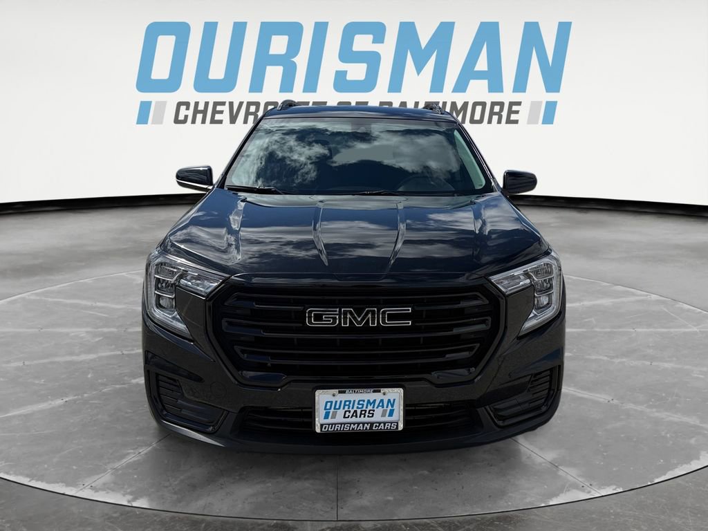 Used 2022 GMC Terrain SLE w/ Driver Convenience Package image 8