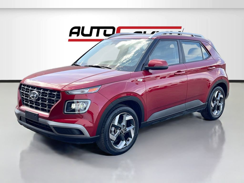 Used 2023 Hyundai Venue Limited w/ Cargo Package image 3