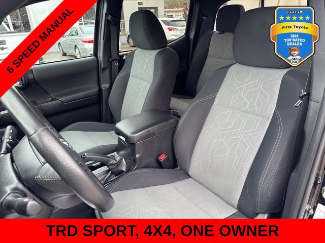 Used 2020 Toyota Tacoma TRD Sport AWD/4WD image 10