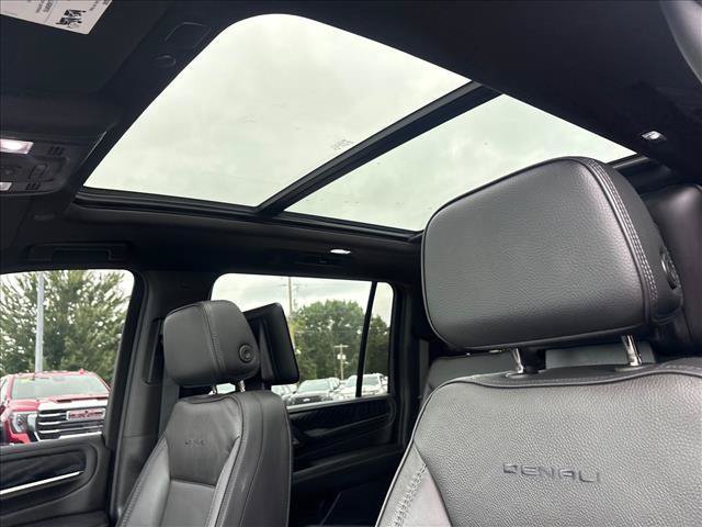 Certified 2024 GMC Yukon XL Denali w/ LPO, Floor Liner Package AWD/4WD image 19