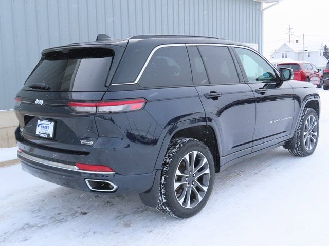 Used 2024 Jeep Grand Cherokee Overland w/ Luxury Tech Group IV image 4