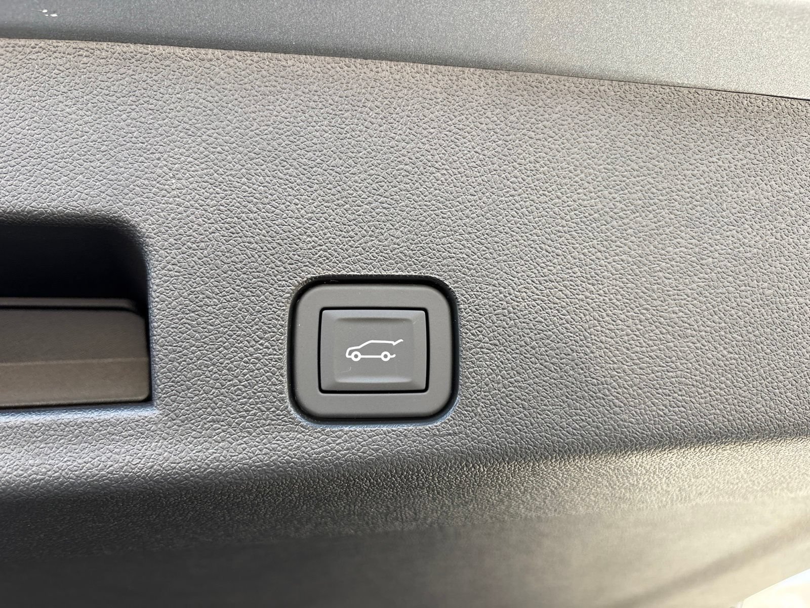 New 2027 Chevrolet Traverse RS AWD/4WD image 22