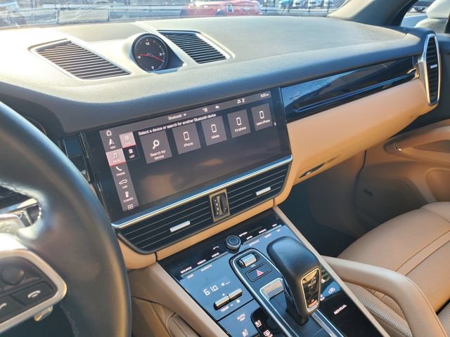 Used 2021 Porsche Cayenne AWD/4WD image 31