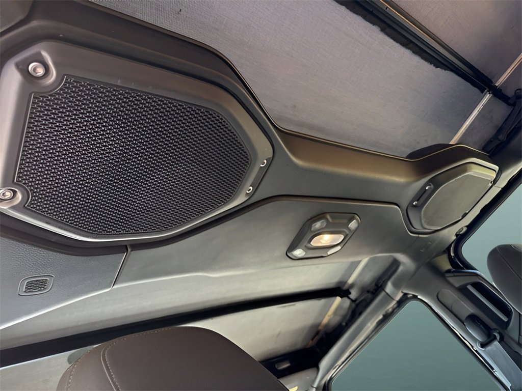 Used 2018 Jeep Wrangler Unlimited Sport image 37