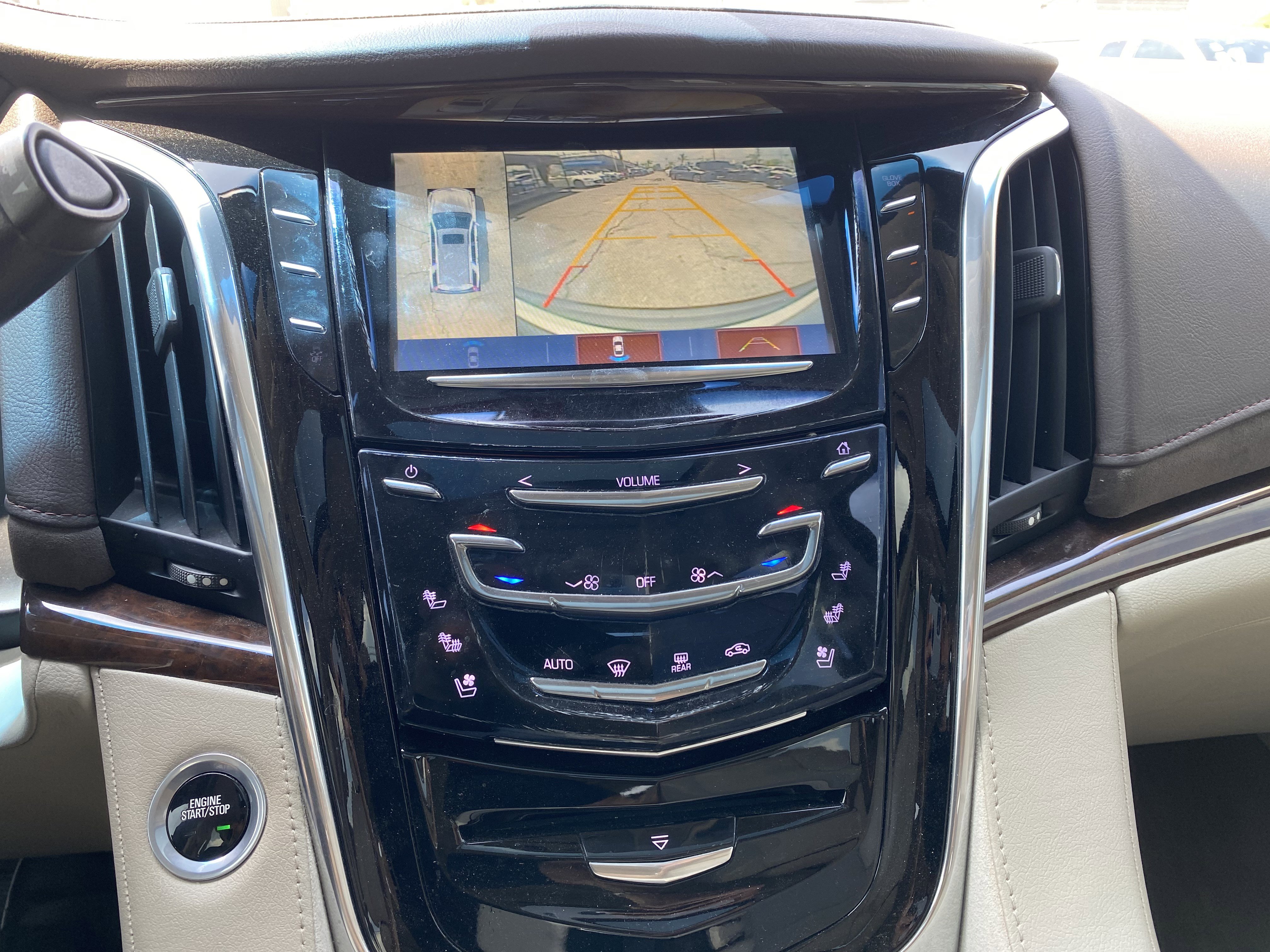 Used 2017 Cadillac Escalade ESV Premium Luxury RWD image 13