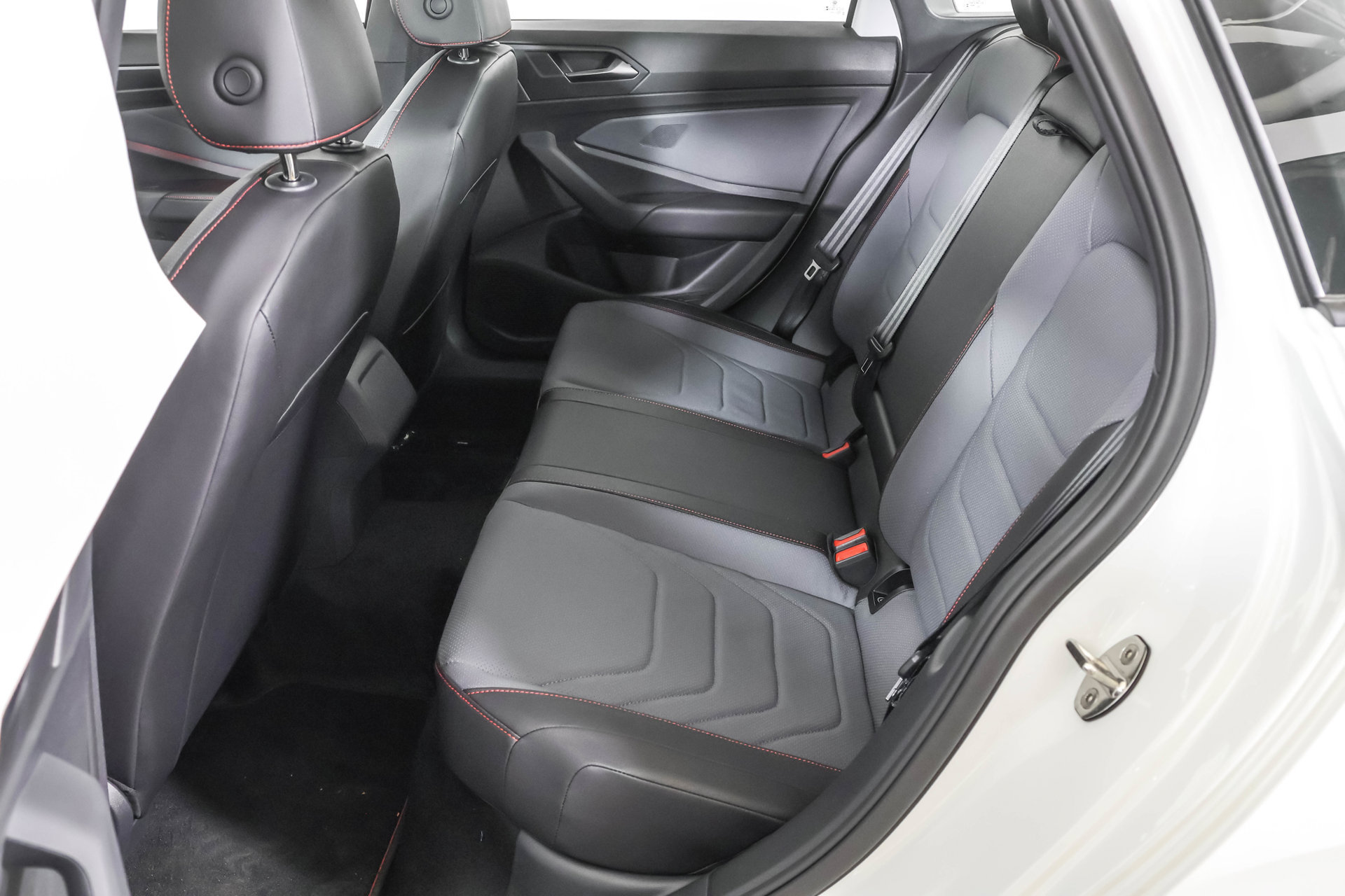 New 2027 Volkswagen Jetta GLI Autobahn FWD image 34