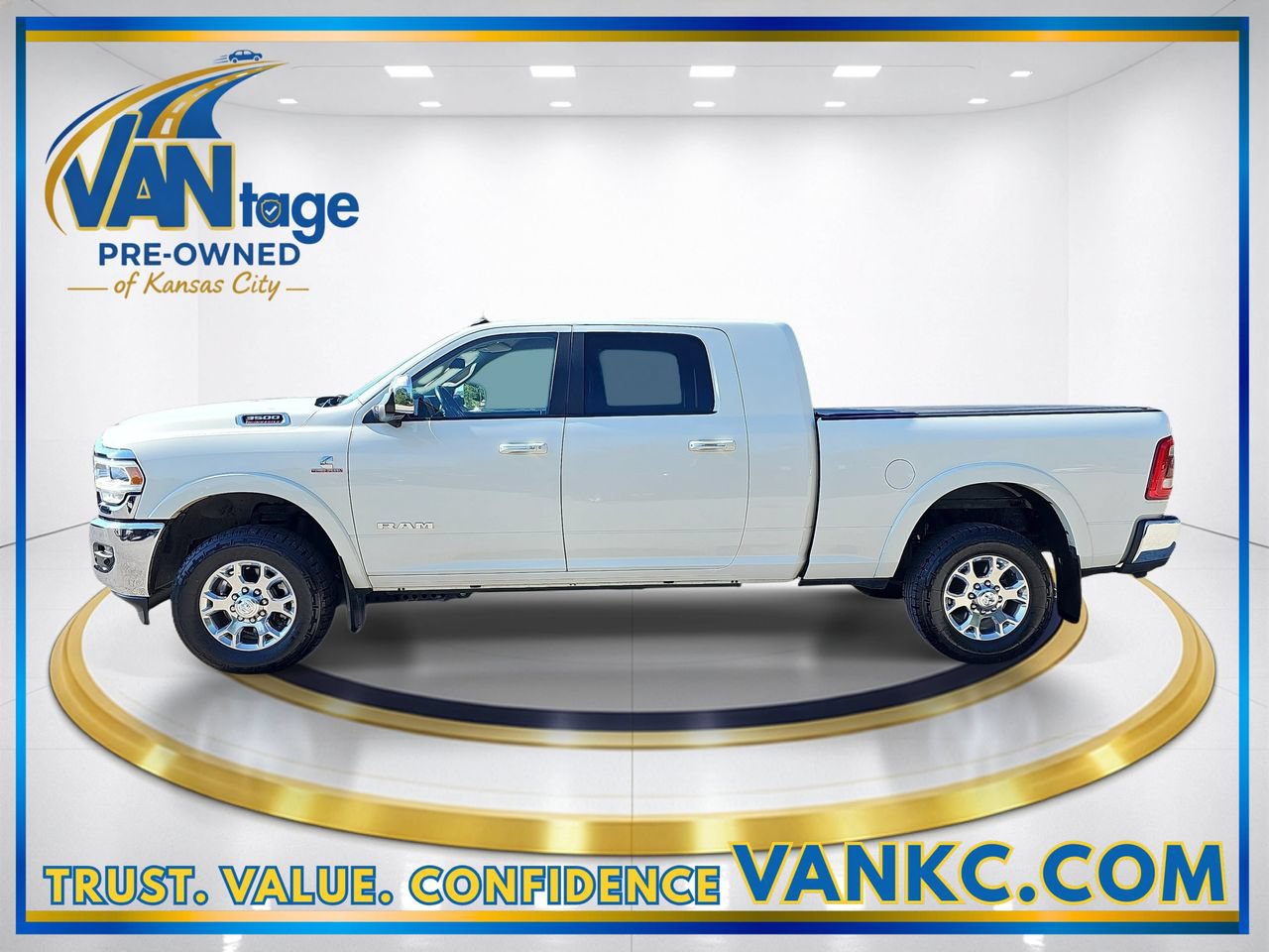 Used 2022 RAM 3500 Laramie AWD/4WD image 10