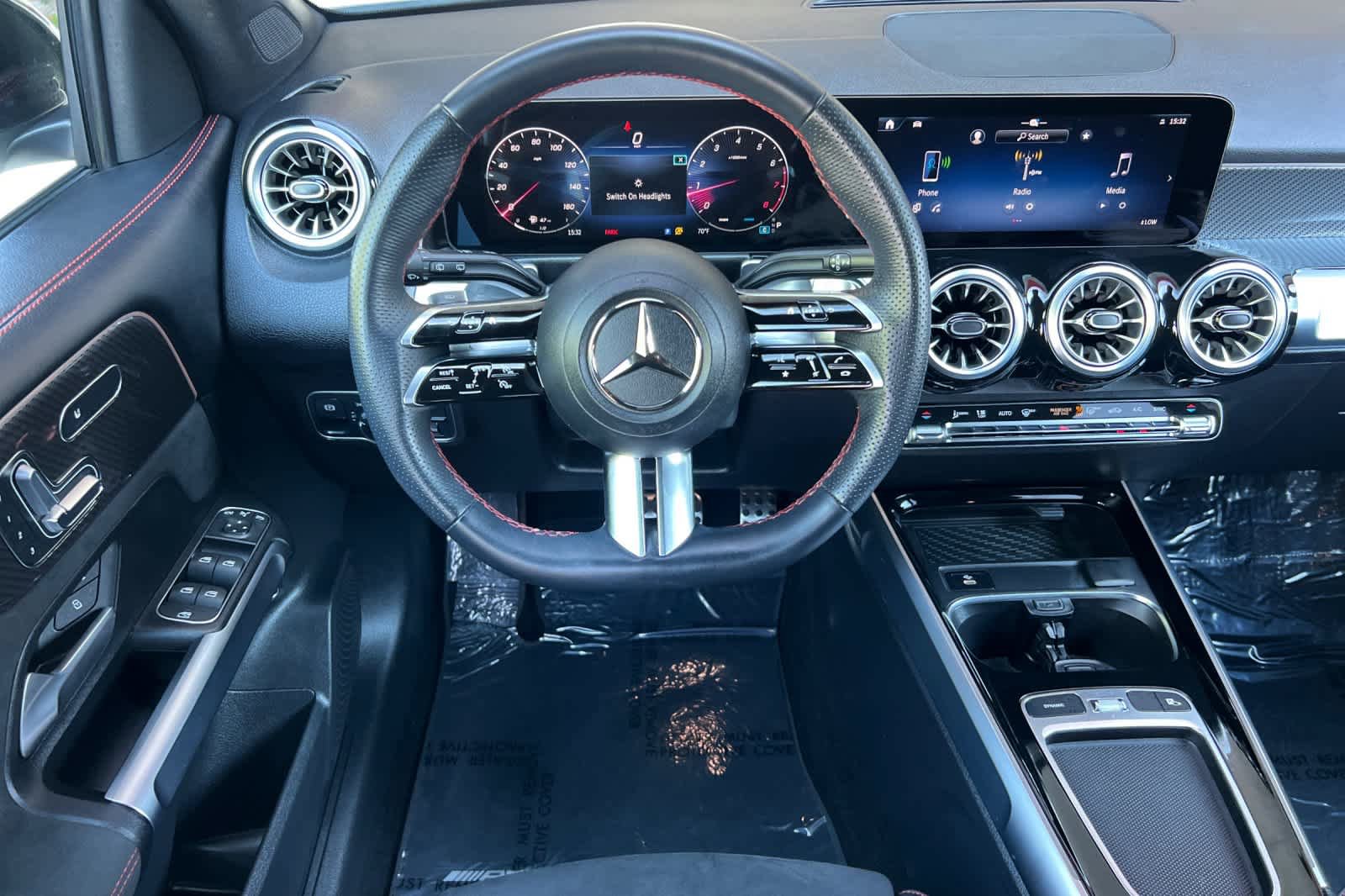Used 2025 Mercedes-Benz GLB 250 image 15