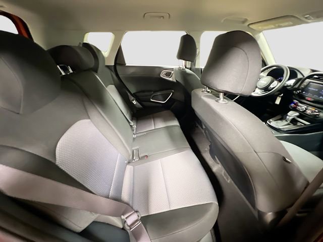 Certified 2022 Kia Soul LX w/ Technology Package image 24