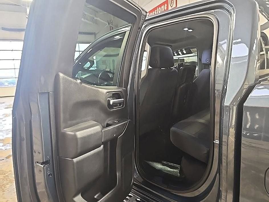 Used 2019 Chevrolet Silverado 1500 LT w/ All-Star Edition image 27