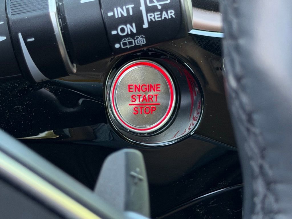 Used 2024 Acura MDX SH-AWD w/ Technology Package image 35