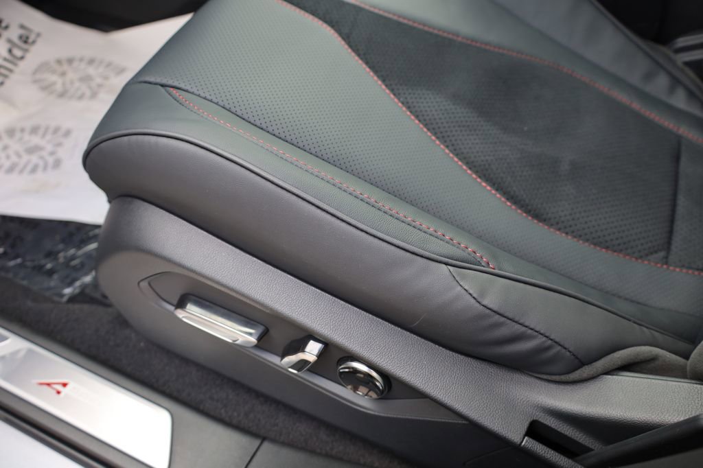 New 2025 Acura RDX A-Spec image 13