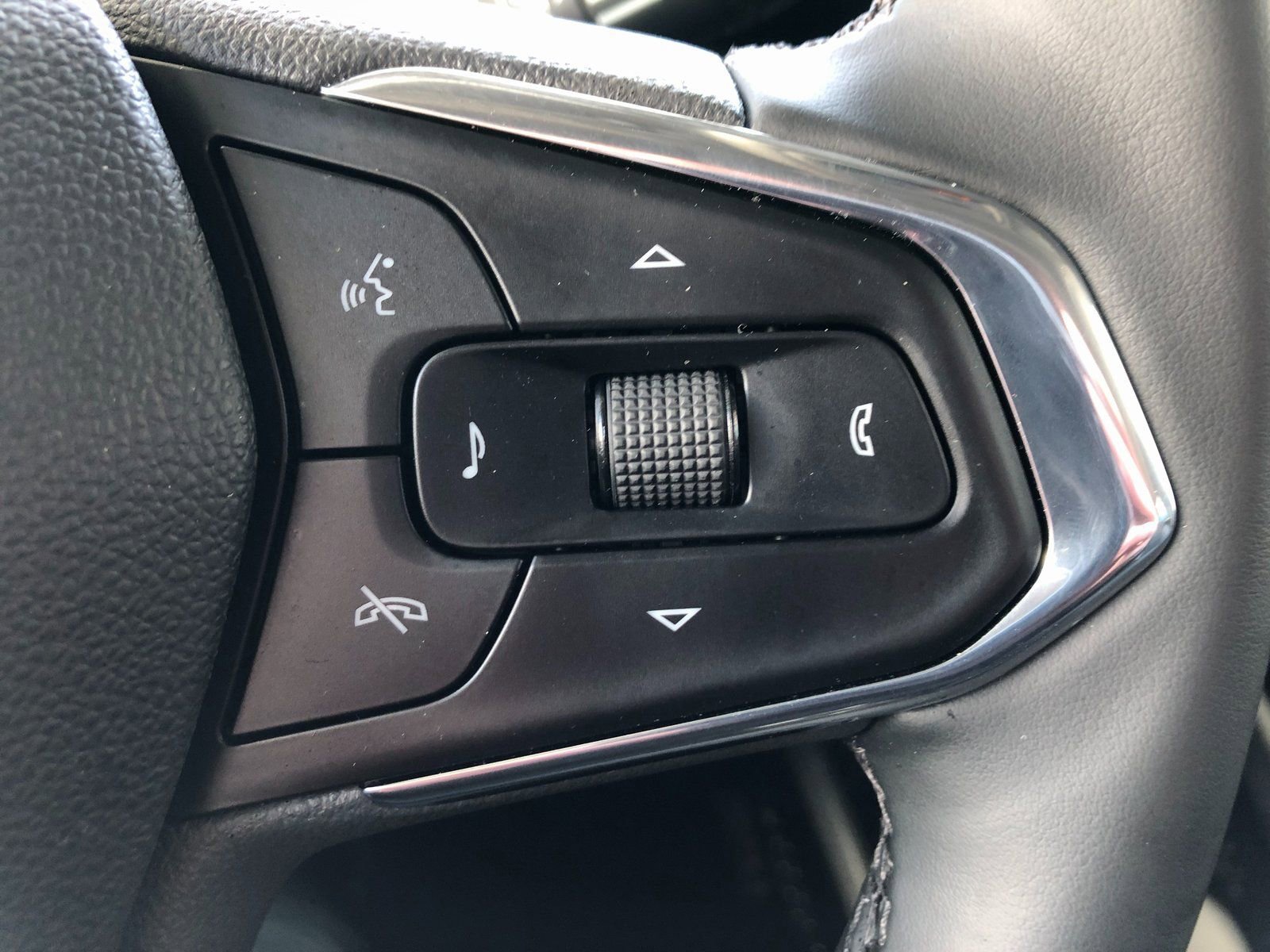 Certified 2026 Chevrolet TrailBlazer LT w/ Convenience Package image 35