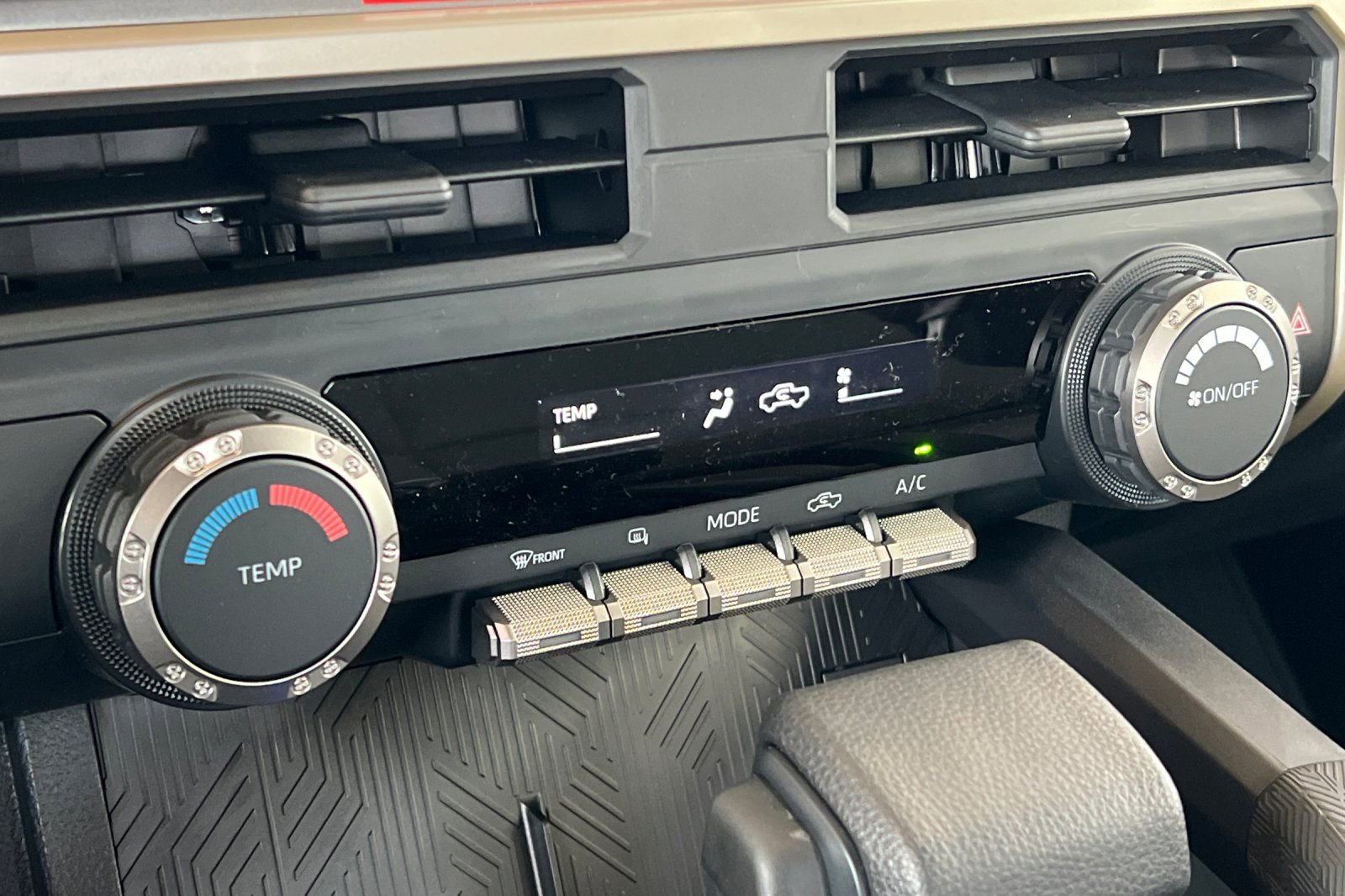 Certified 2025 Toyota Tacoma SR5 image 24