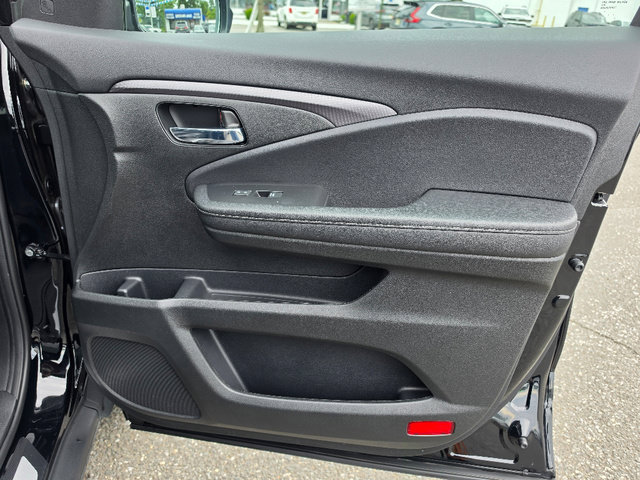 Used 2024 Honda Ridgeline RTL image 11