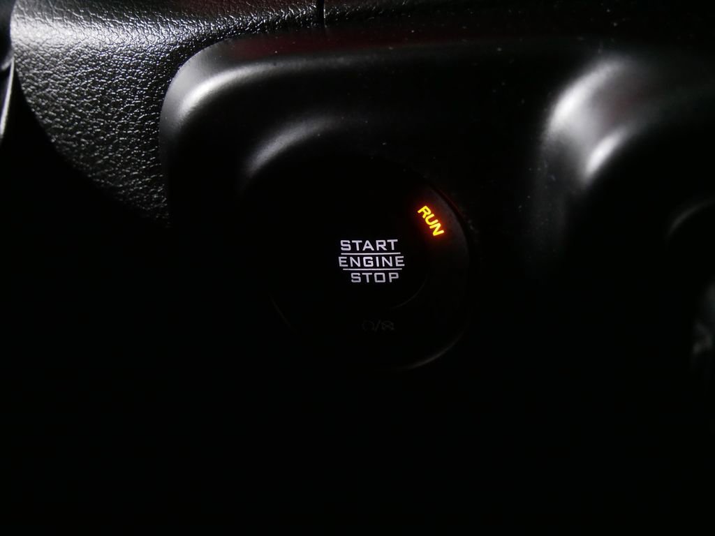 Used 2022 Jeep Wrangler Unlimited Rubicon w/ Dual Top Group image 25