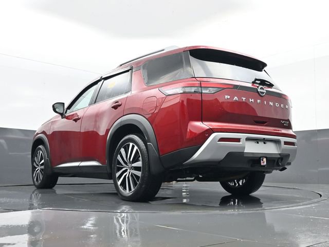 Used 2024 Nissan Pathfinder Platinum w/ Cargo Package image 29