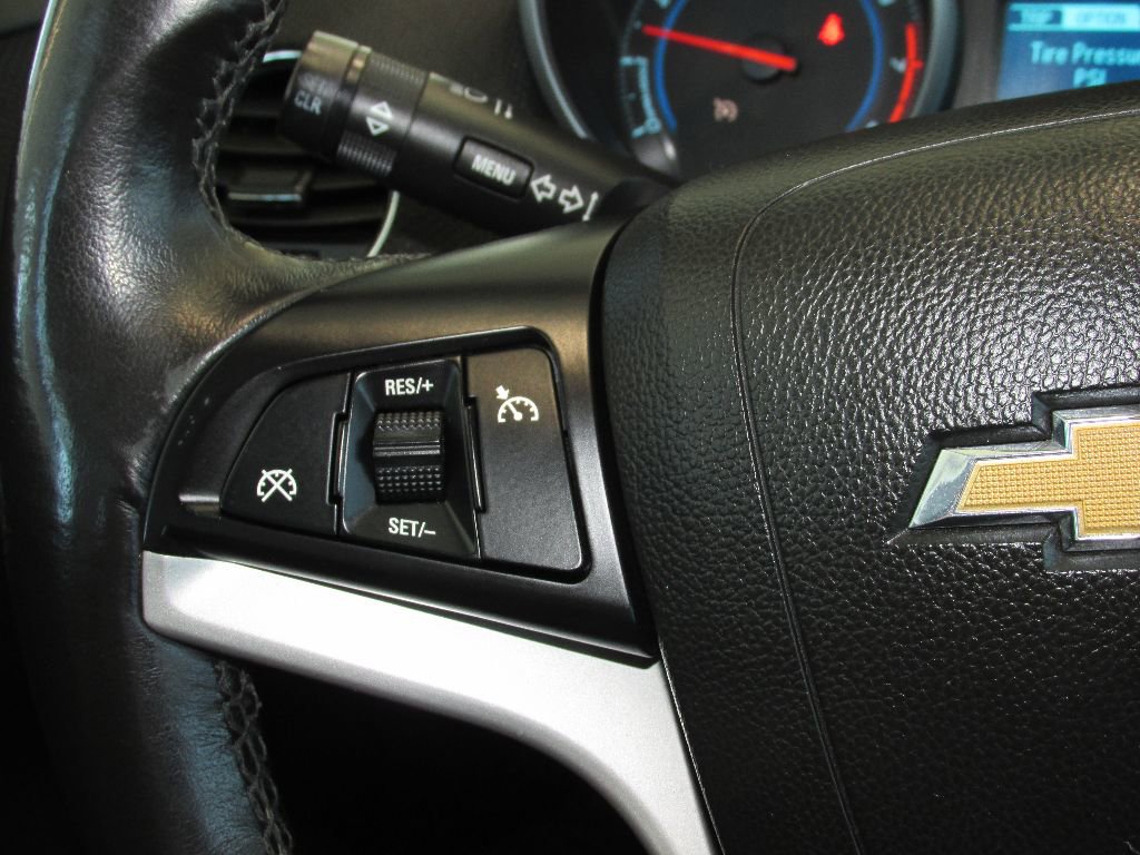Used 2013 Chevrolet Cruze LT image 16