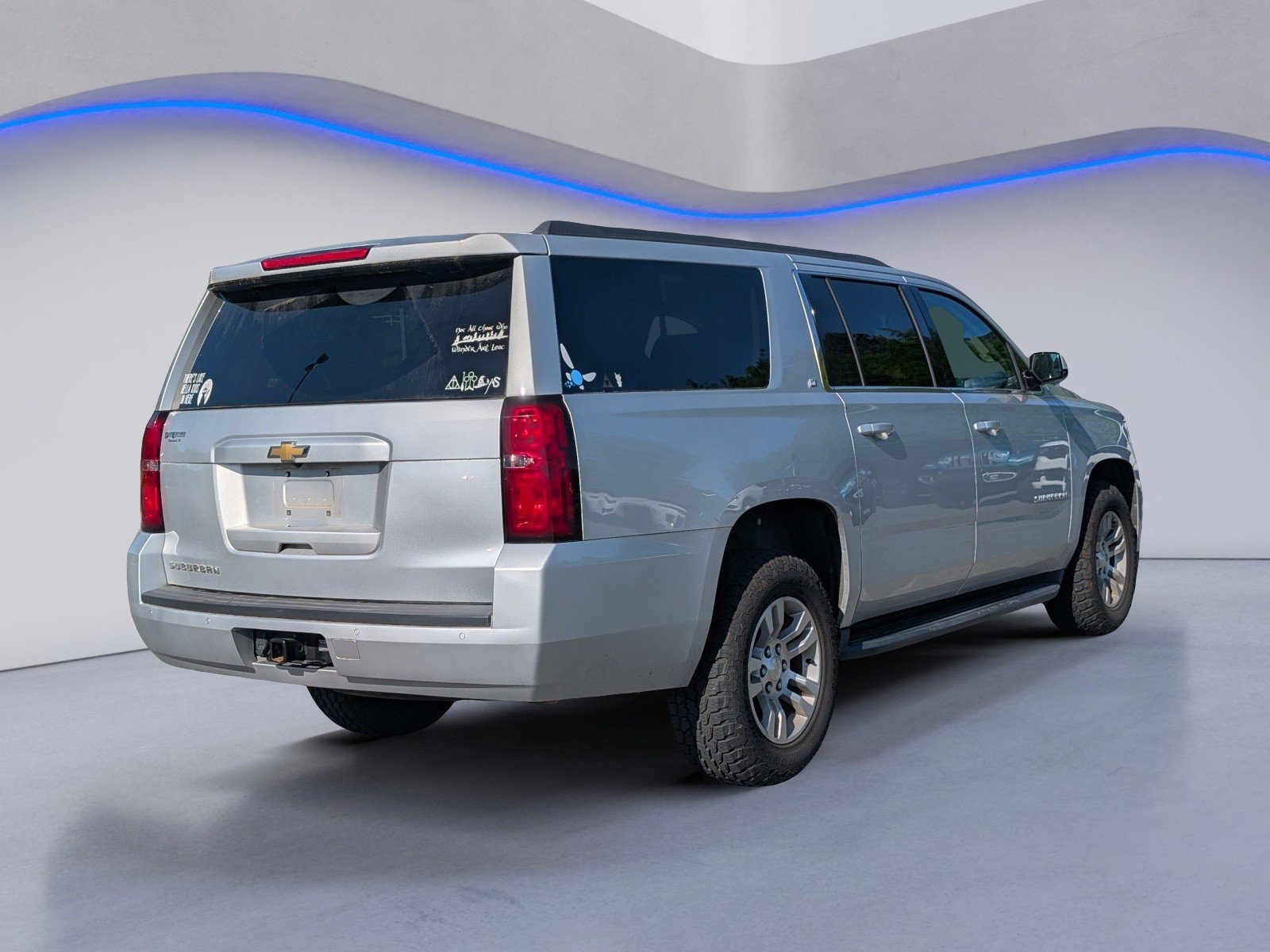 Used 2019 Chevrolet Suburban LT RWD image 5