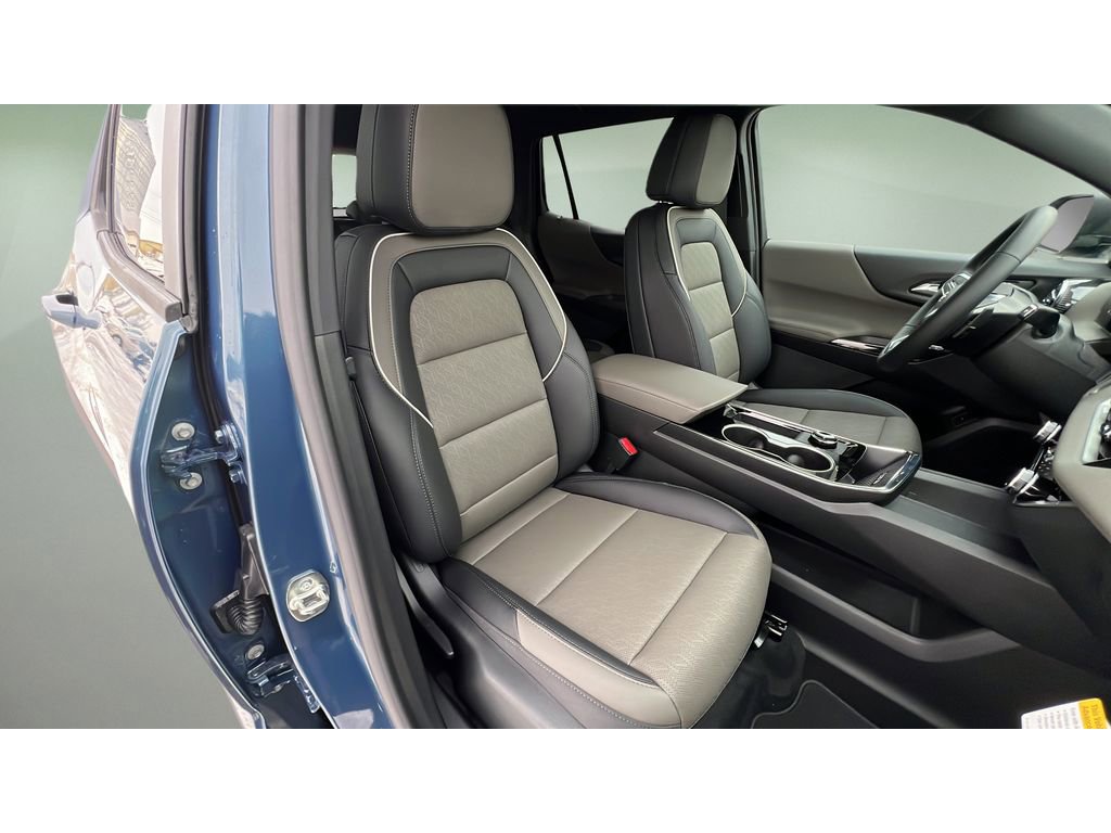 New 2026 Chevrolet Equinox LT w/ Convenience Package II image 32