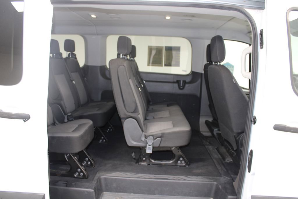 Used 2023 Ford Transit 350 XLT image 30
