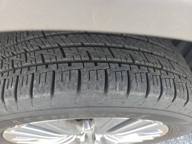 Used 2022 Toyota Venza XLE AWD/4WD image 11