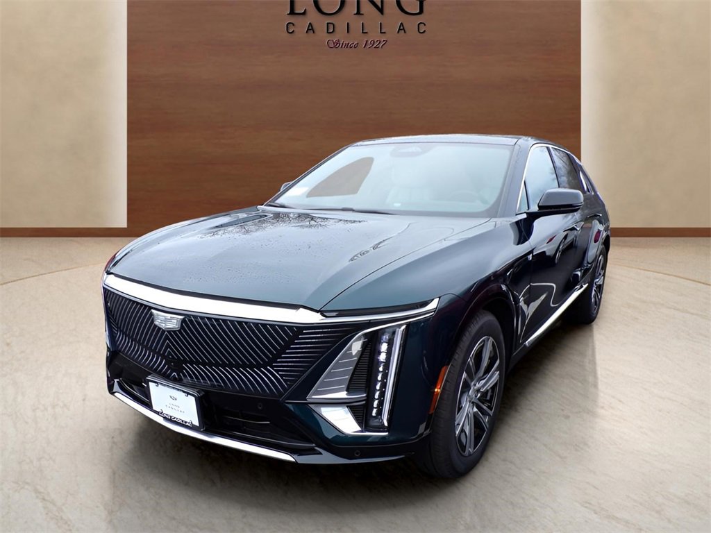 New 2025 Cadillac Lyriq Luxury