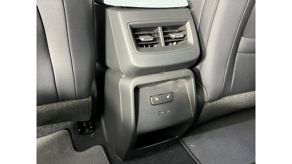 New 2026 Chevrolet Equinox EV LT w/ Convenience Package II AWD/4WD image 22
